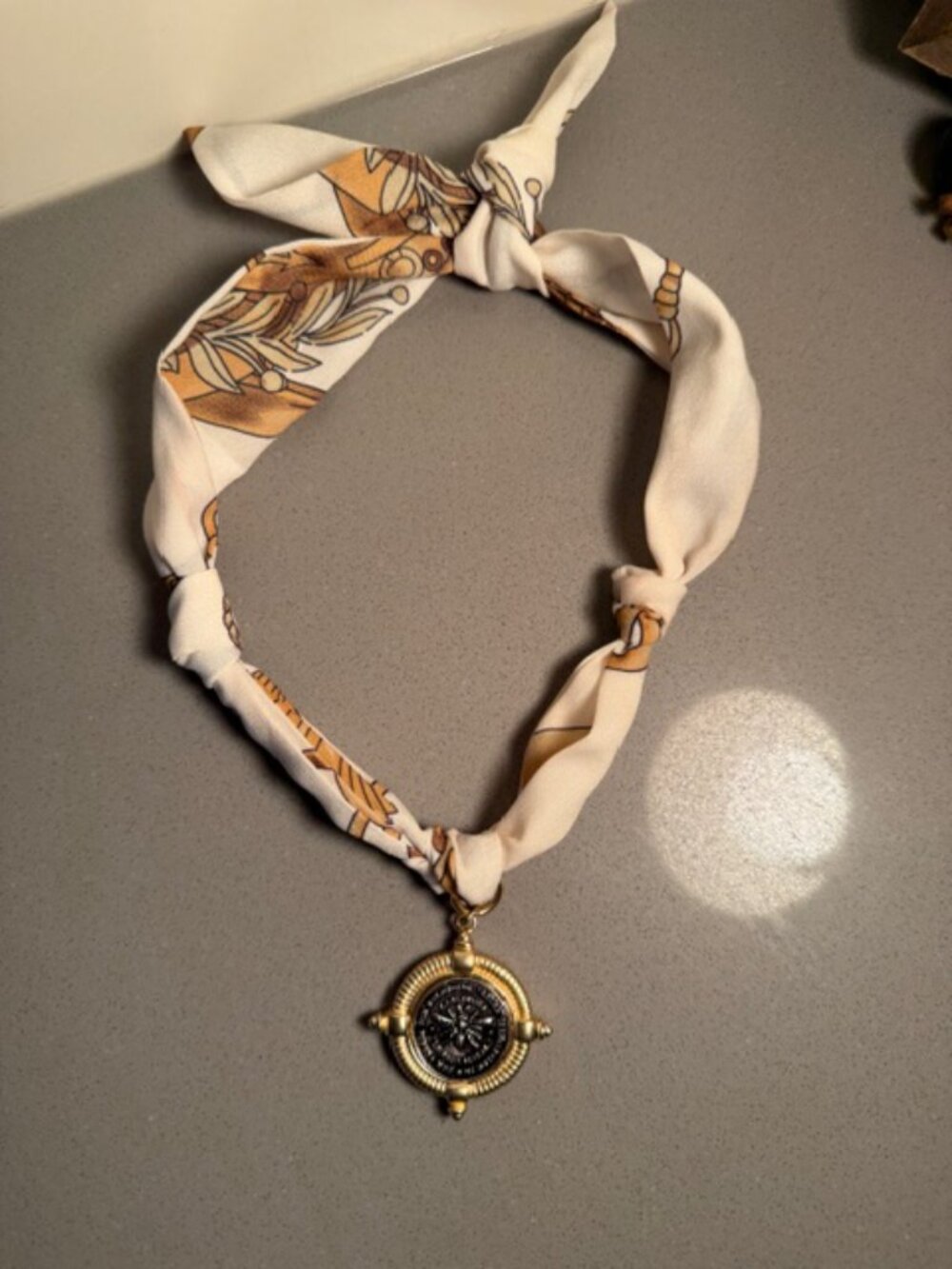 CHIC SCARF NECKLACE